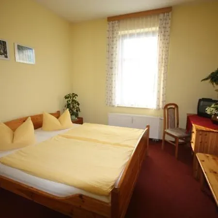 Schmiedeschaenke Casa de hóspedes