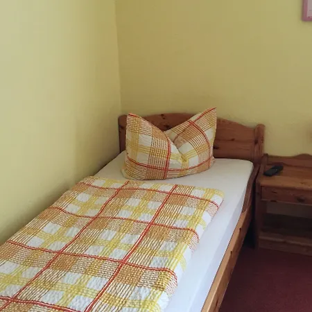 Casa de hóspedes Schmiedeschaenke 3*